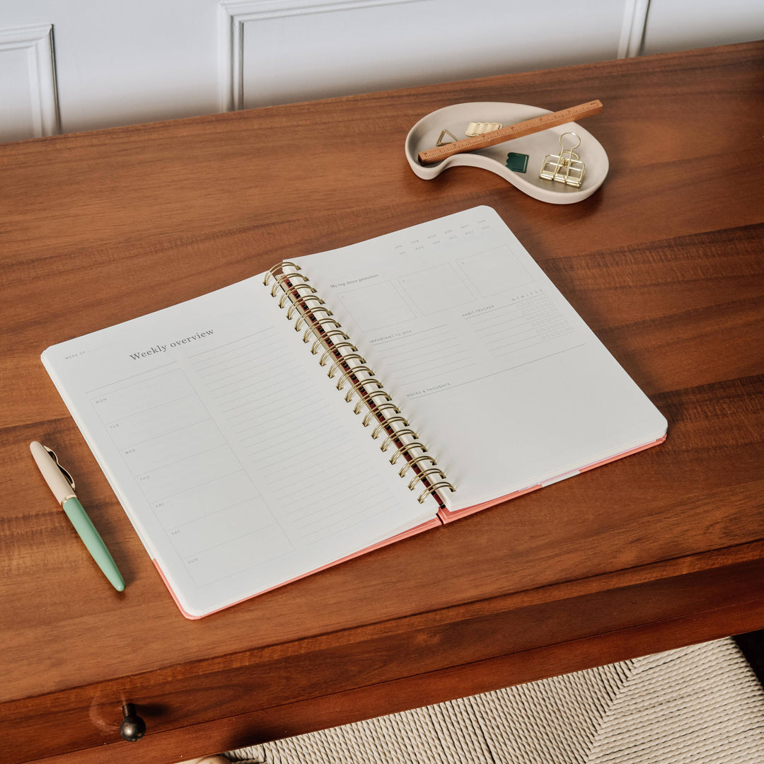 Gradient Orb Hardcover B5 Spiral Undated Daily Planner