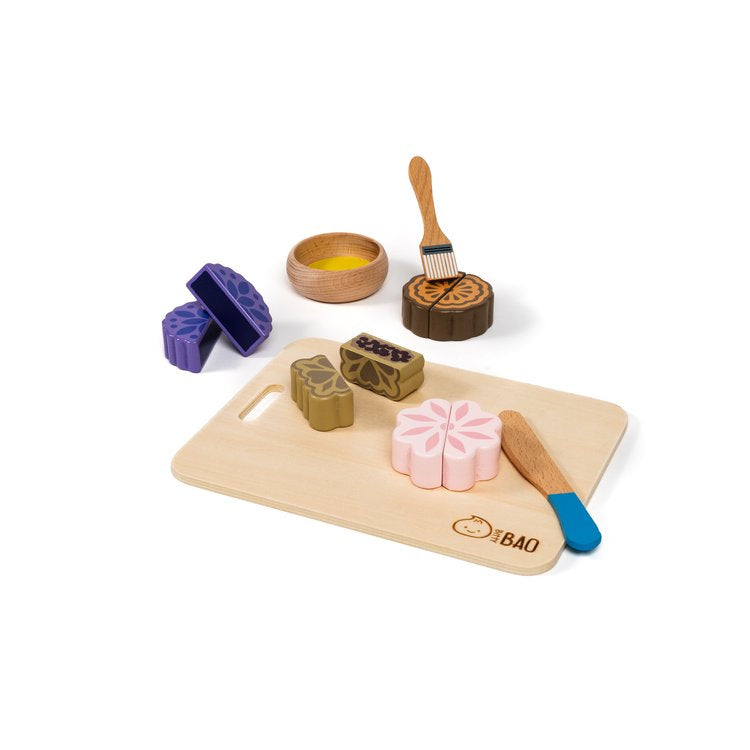 WOODEN MOONCAKE TOY SET