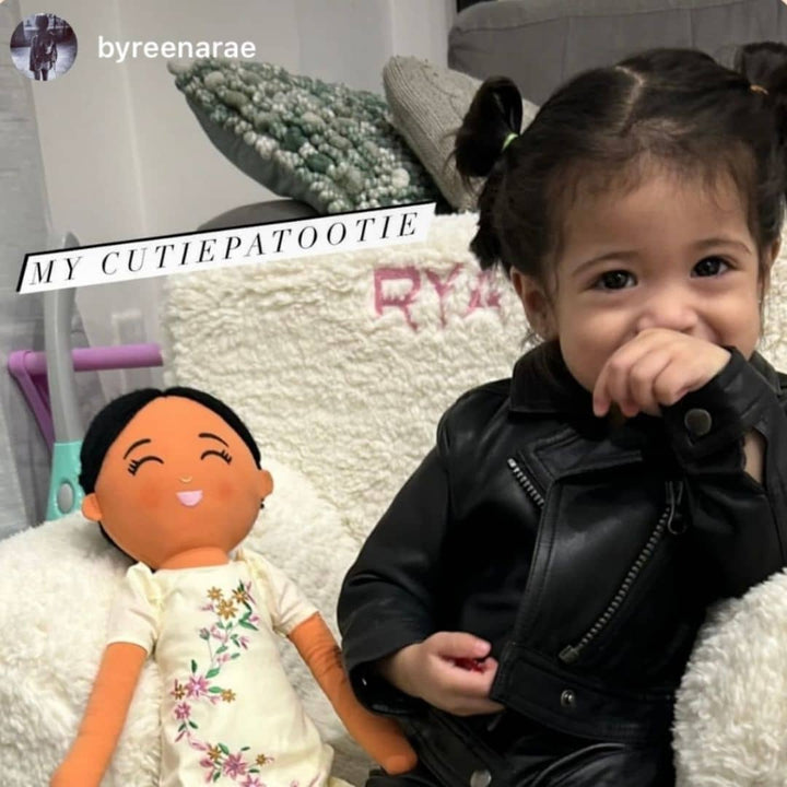 Joeydolls Filipina 'Malaya' Cultural Doll | 123140