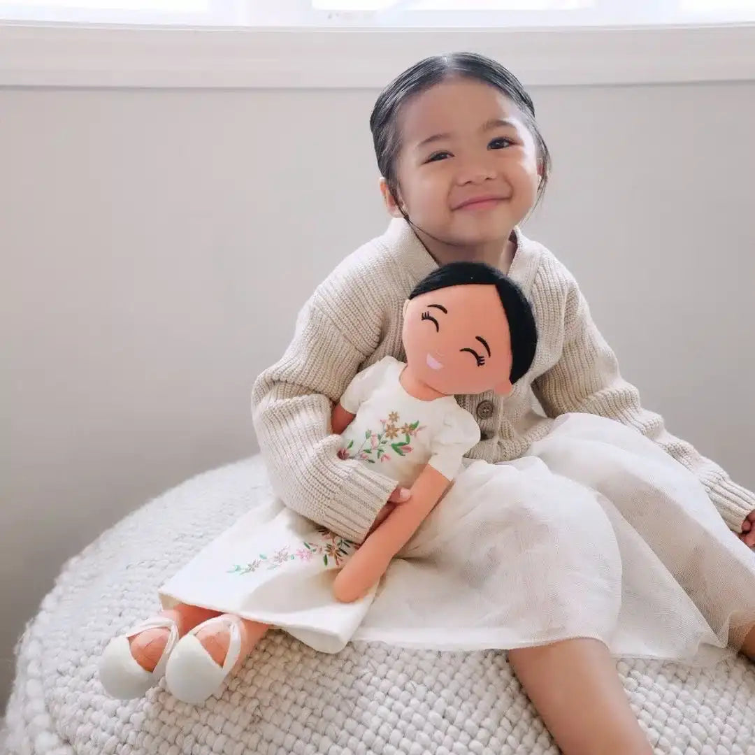 Joeydolls Filipina 'Malaya' Cultural Doll | 123140